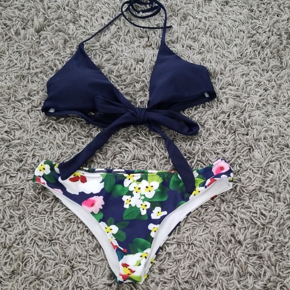 Selling 3 sets of bathing suits - Picture 5 of 6